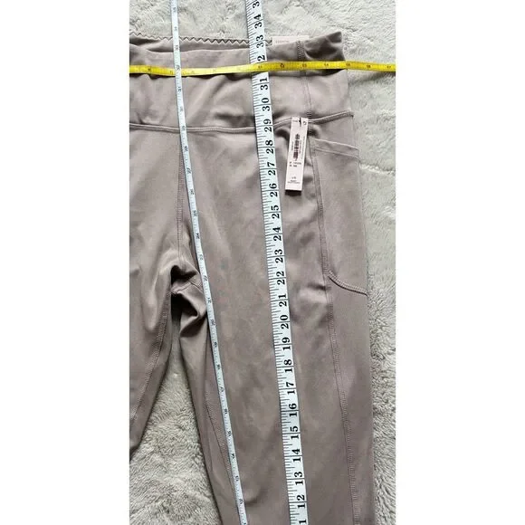 NWT Victoria's Secret Sport Essential 7/8 Leggings Taupe Stone Size L - Picture 2 of 7